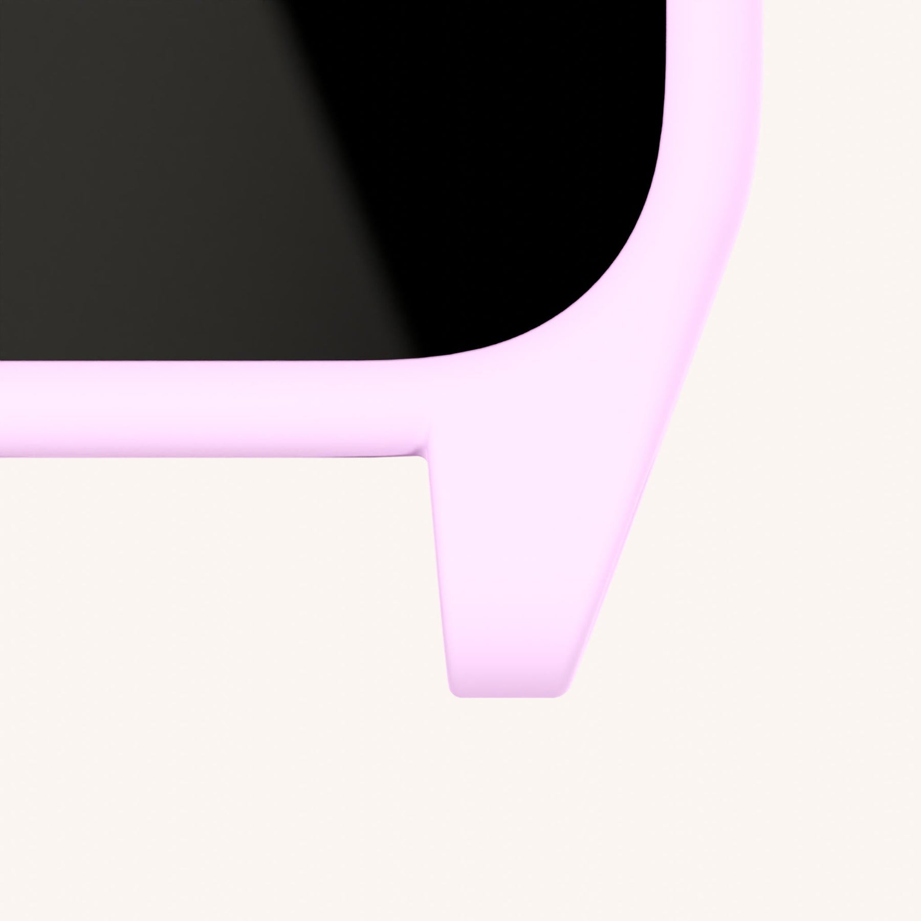 Phone Case with Eyelets in Rosato