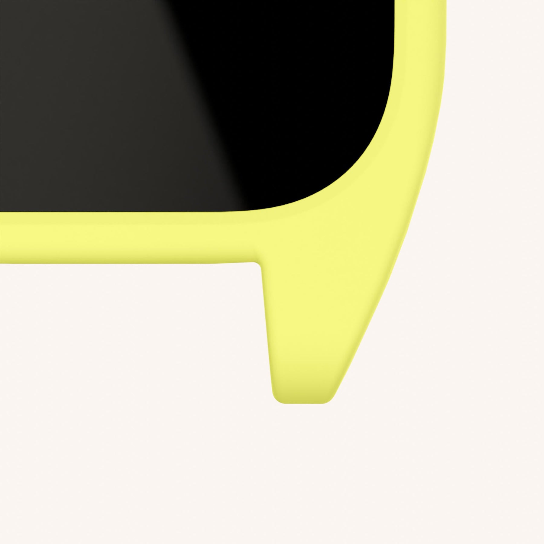 Phone Case with Eyelets in Limoncello